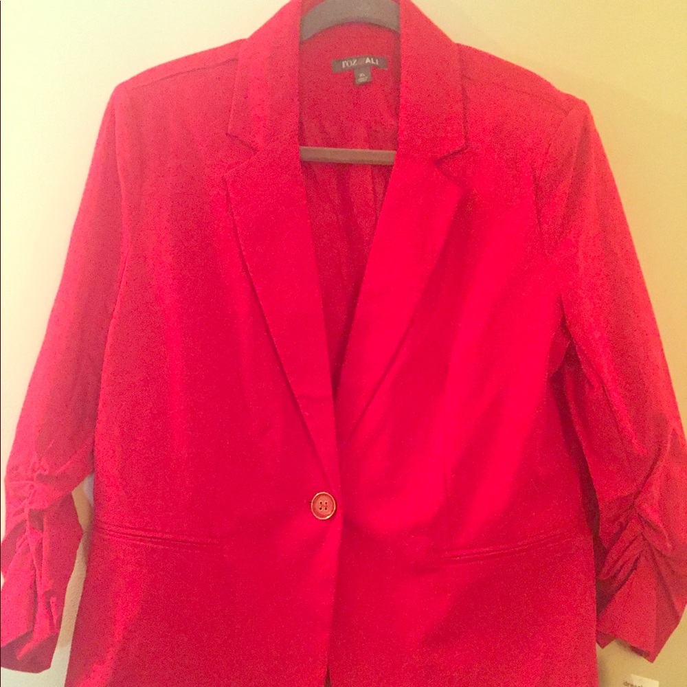 New With Tags Roz & Ali Red Blazer